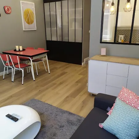 Les Loges De Apartment *