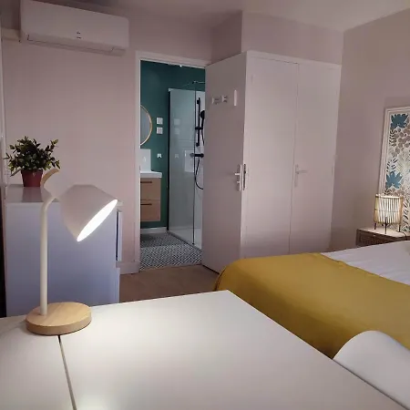 Les Loges De 아파트 몽토방